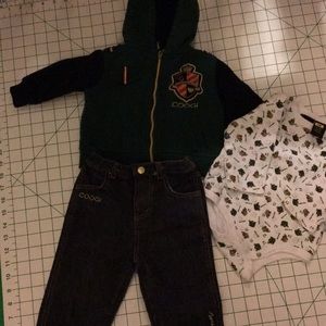 2 piece Coogi infant outfit Sz 9m 1 onesie